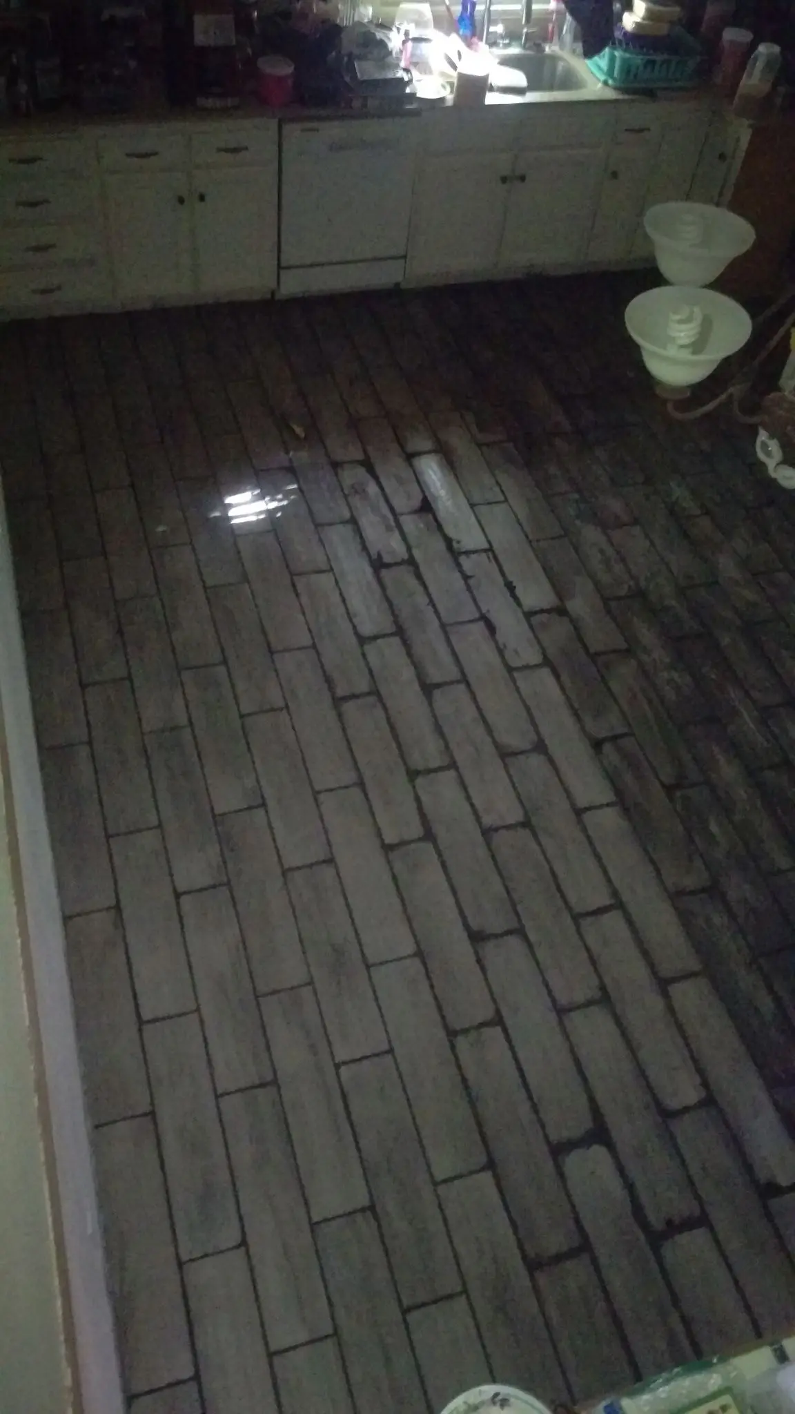 Finished tile flooring