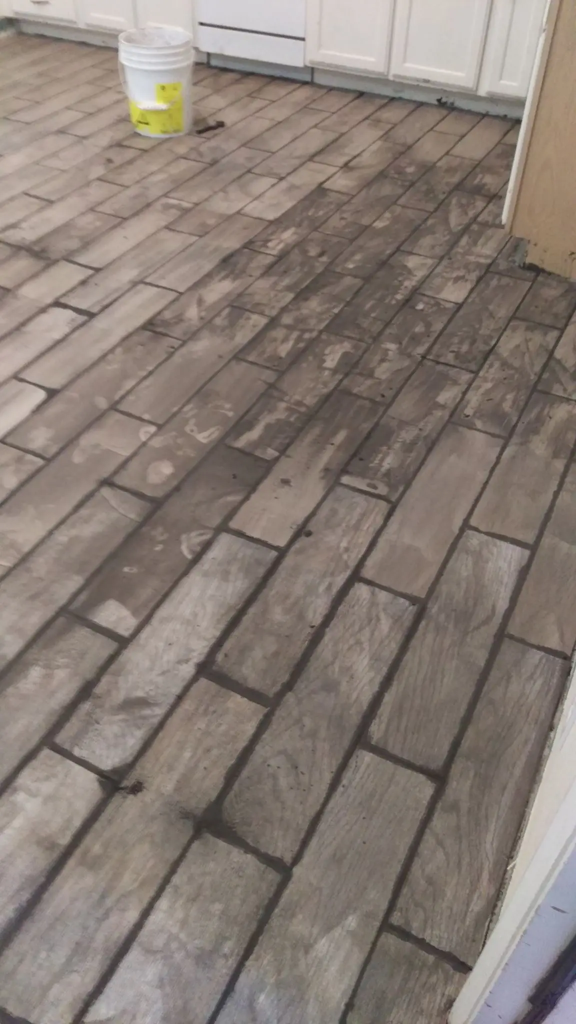 Finished tile flooring
